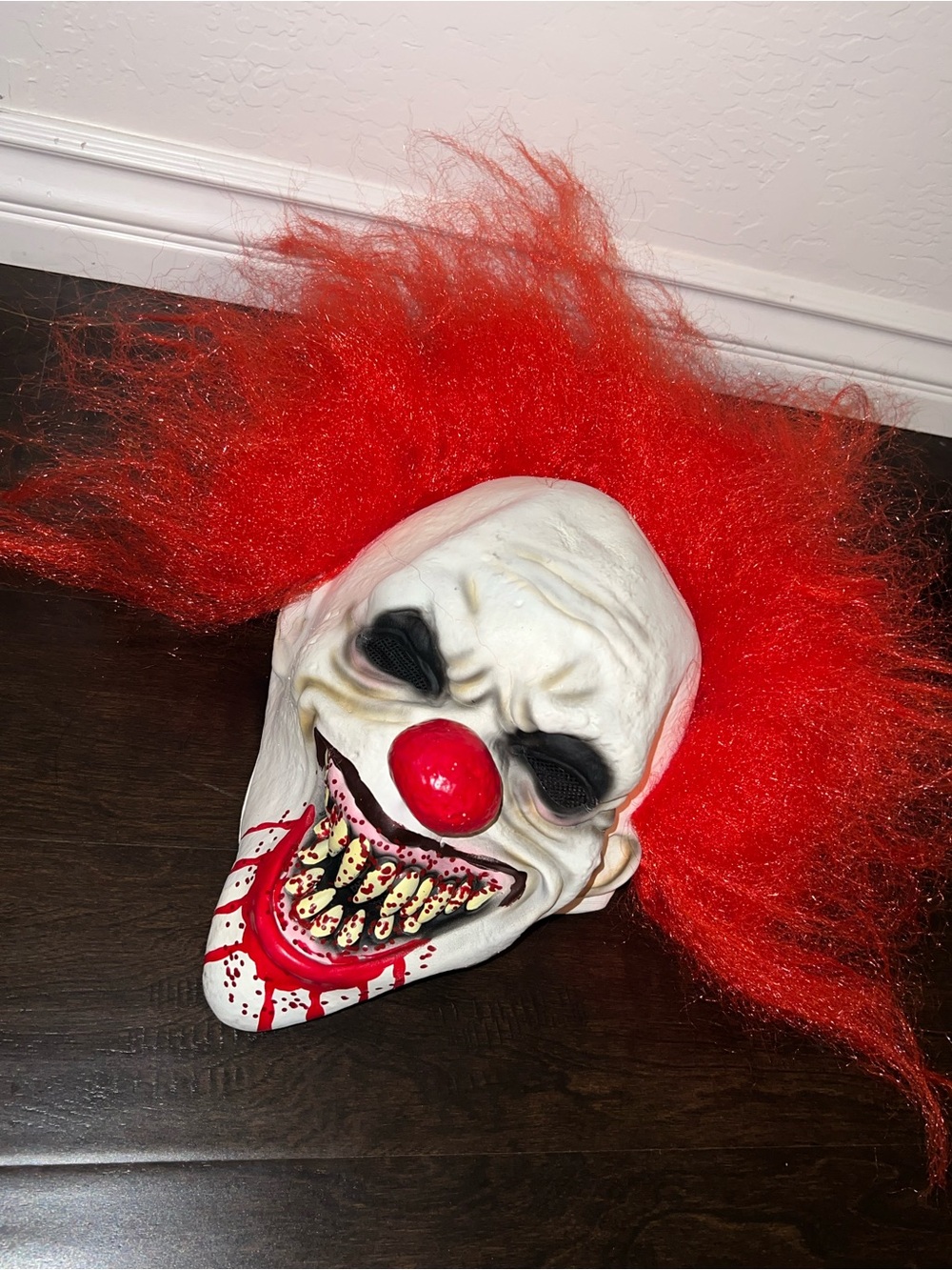 Clown mask